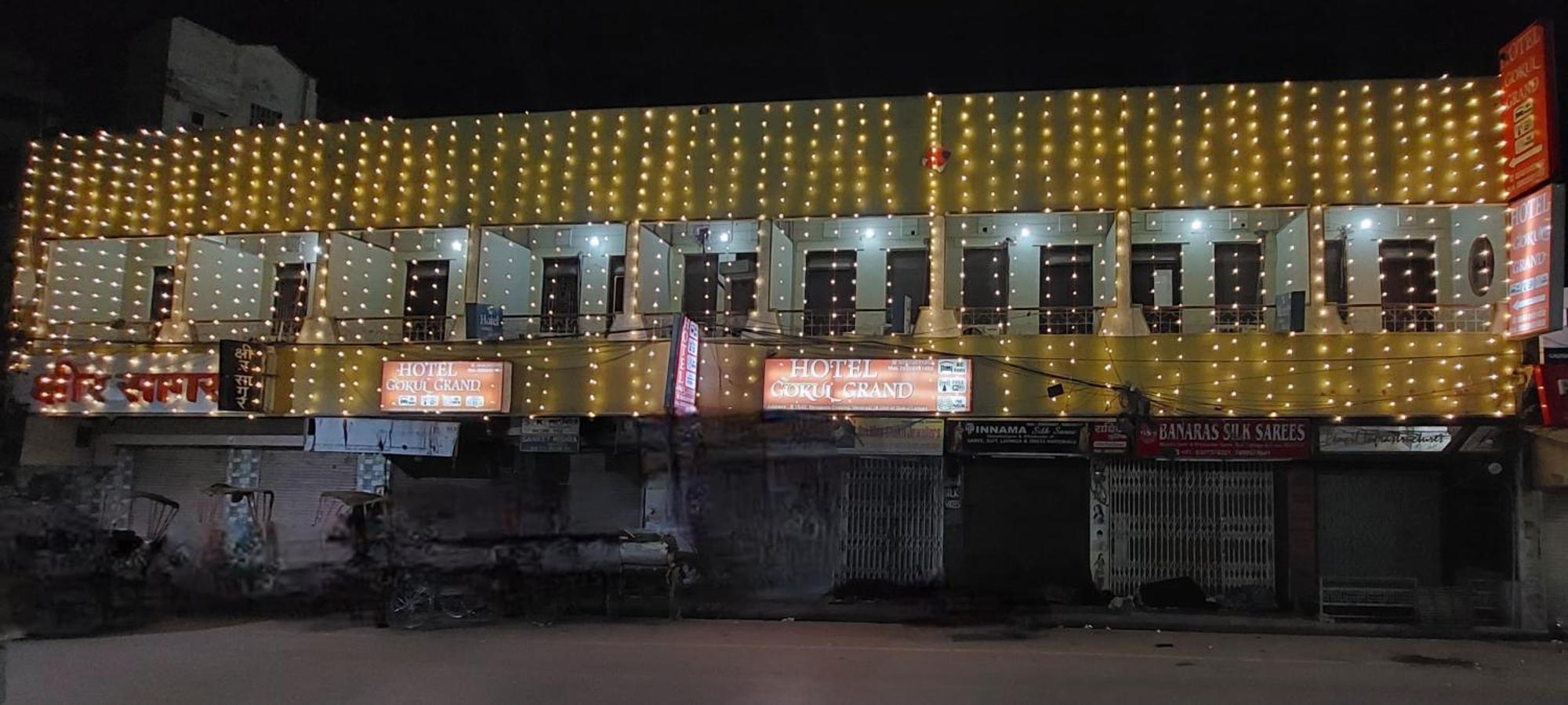 Hotel Gokul Grand 2*